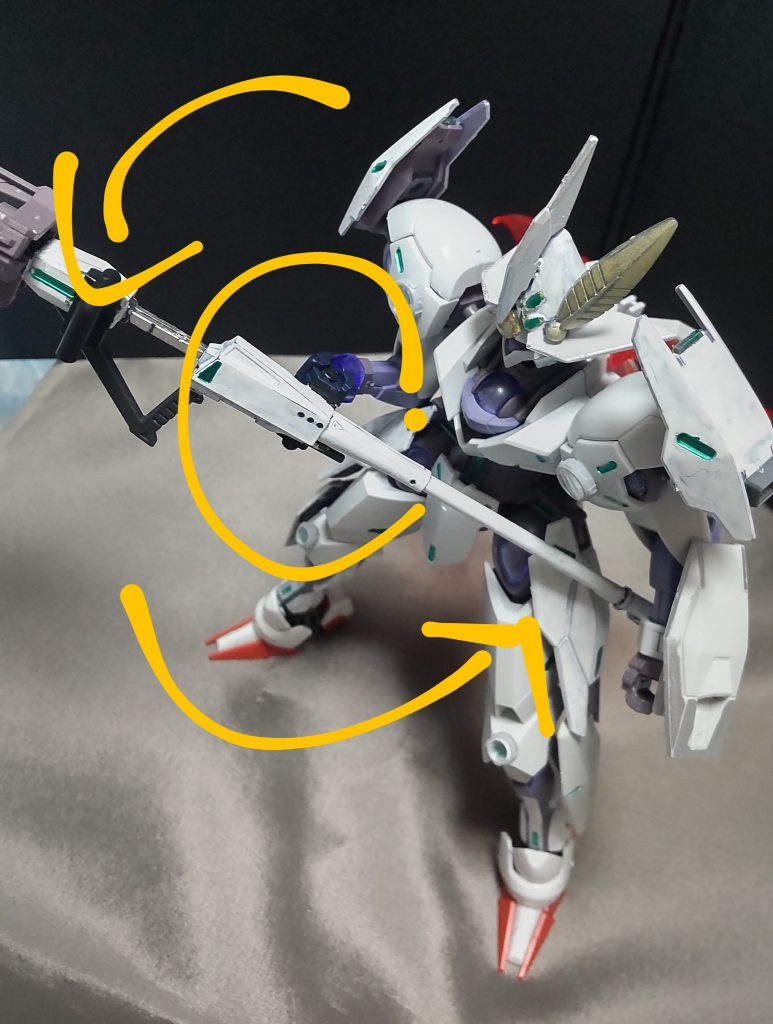 ブレイザーキャノンの持ち手部分を画像の様に旋回することで、別の攻撃方法にチェンジさせることが出来ます。