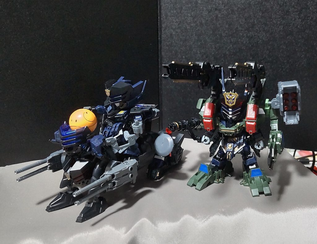 フォートレスから武装を外せば、サージェントヴェルデバスターの強化形態にすることが出来ます。その場合、フォートレスは軽装状態になります。