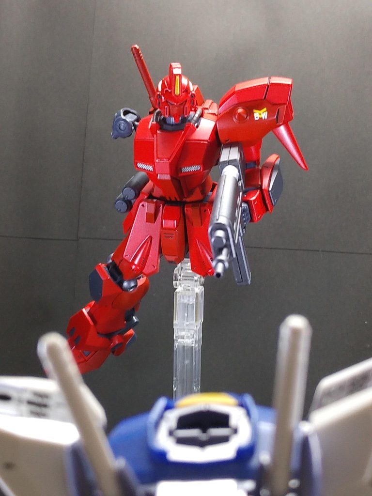 「コンピュータの力だとガンダムの力だとこれはこれは！」『うわあああああ!!』「これは俺の力だ!!」『落ちろ！ガンダム』