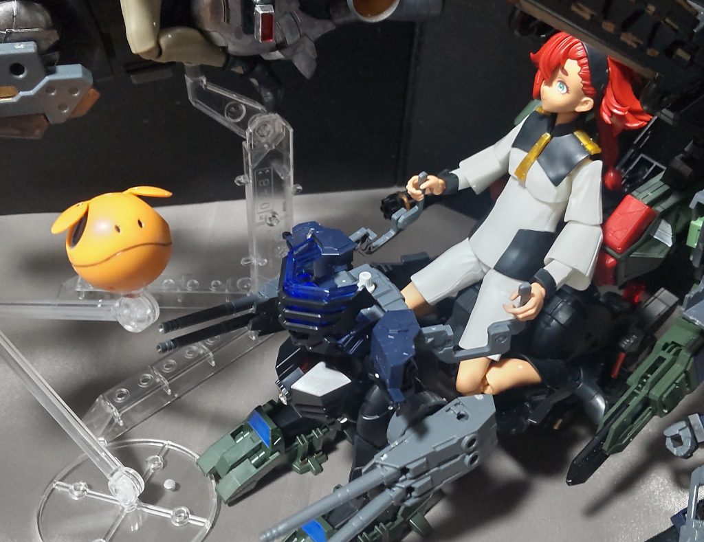 あ、ハロは外せます。