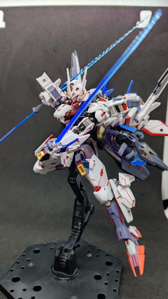 最後までご覧頂きありがとうございました。初の水星キットを二体使用したミキシングとなります。また水星のキットは30MMとも相性が良いので作業が楽しかったです♪