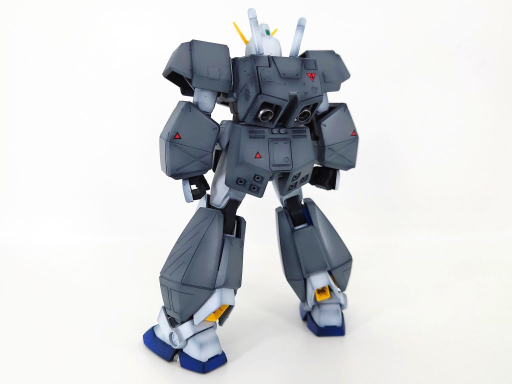 いつも通りのグラデ塗装+バーニア等はメタリック塗装😊