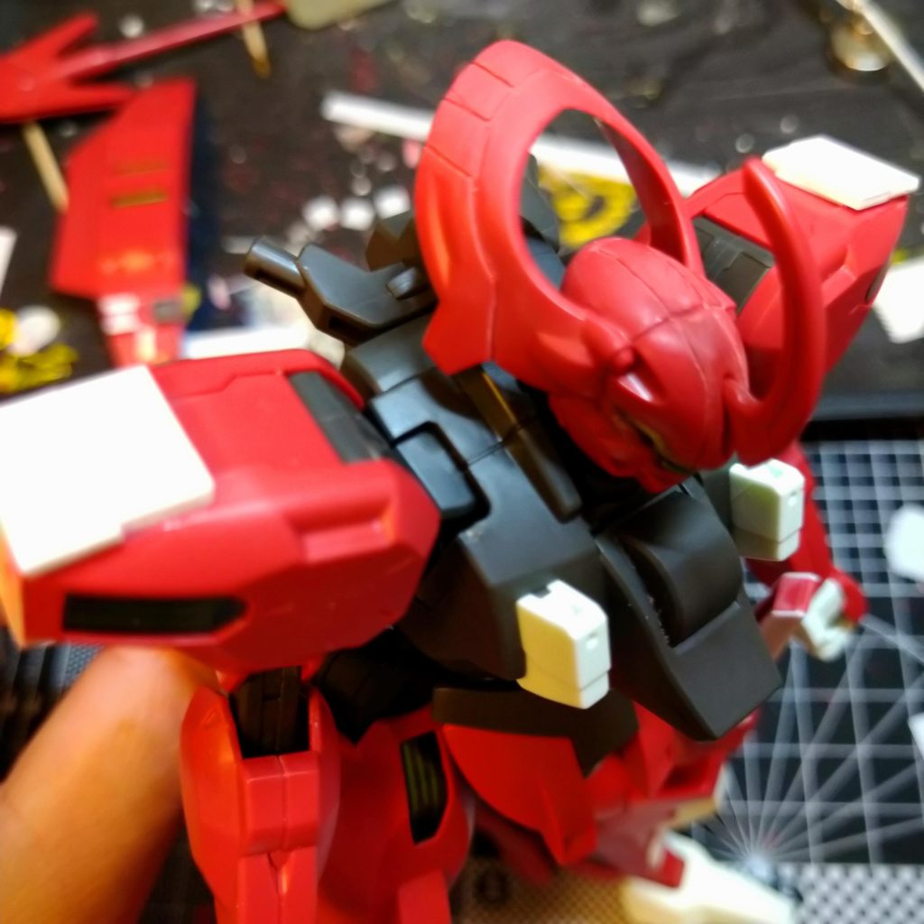 頭とかつついてみたけど、デザイン的には完成されてる気がします。