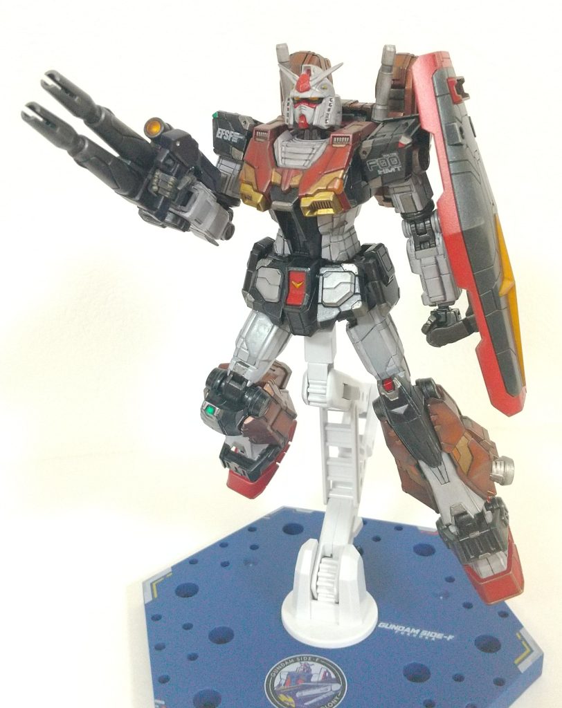 シール類は付属の両肩用マーキングシールのみ使用。余白はできるだけカットして。