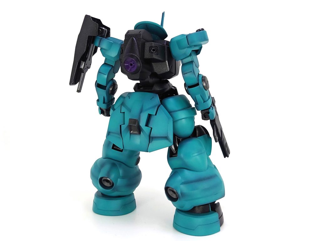 脚部に合わせ目がガッツリできるので処理が大変でした💦