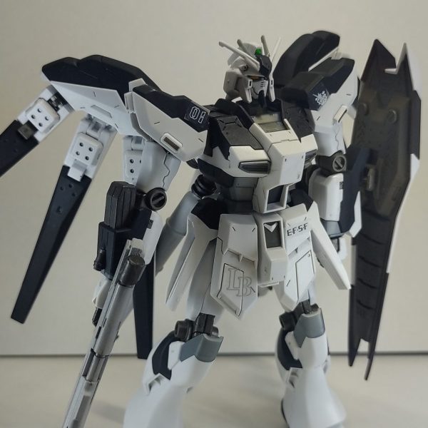 大人のHi-νガンダム