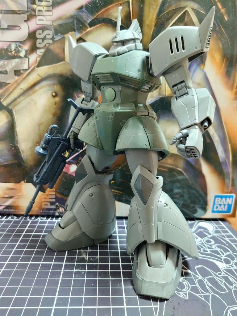 プロポーションはそのままです。主に装甲面と増加装備ですね。