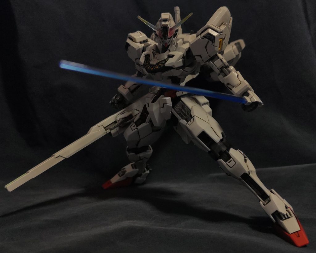 今回は素組み&スミ入れのみです。エスカッシャンは、元々キャリバーンの装備ではないので、まだ組んでいません。もしかしたら更新して、後日、追加画像でUPするかもしれません。（笑）