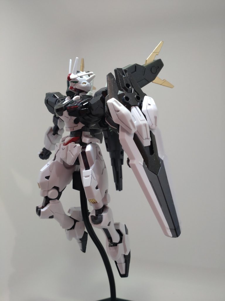 元の青色は好きではないのでモノトーンに出来て満足です