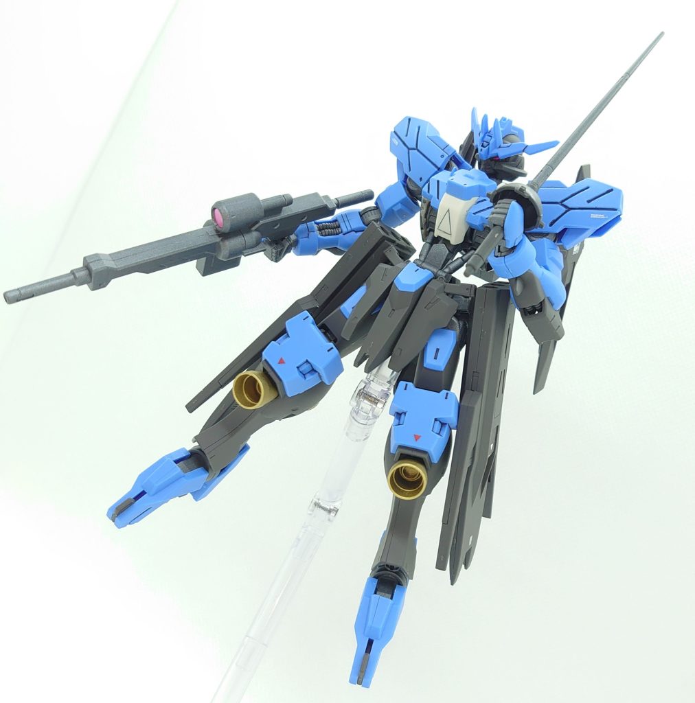 部分塗装、段落ち処理、墨入れ、デカール、トップコート仕上げです。たまには鉄血系のMSも良いと思い出させてくれる一機でした。