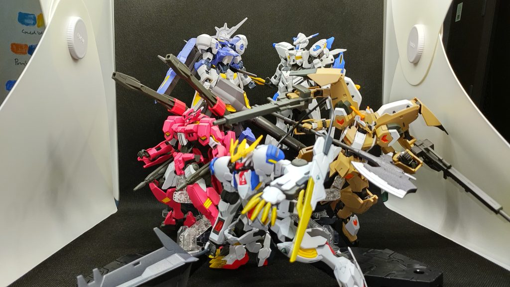 奥の2機にフォーカスしたやつを。スマホで撮影してるので、これだけ並べると全部に焦点合わせられないのです。