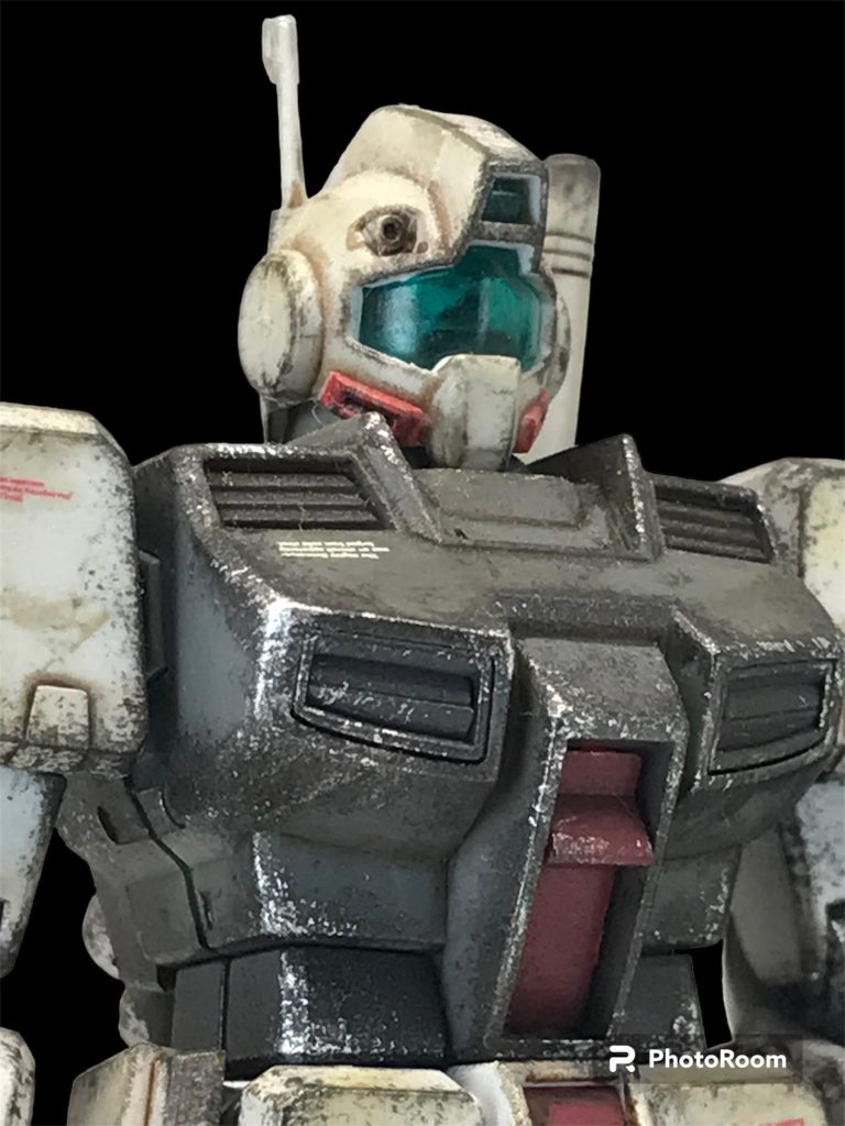 こいつ…オレを殺る気だ「マジ」だ……ウェザリングしてないくせに、このオレを始末しようとしている……「ウソ」は言ってない皮膚と汗だ………こいつには…やると言ったらやる……『スゴ味』があるッ!!