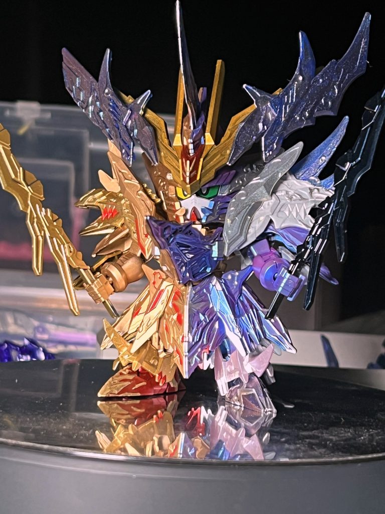 目の色も半分こしたのが個人的お気に入りの一つです