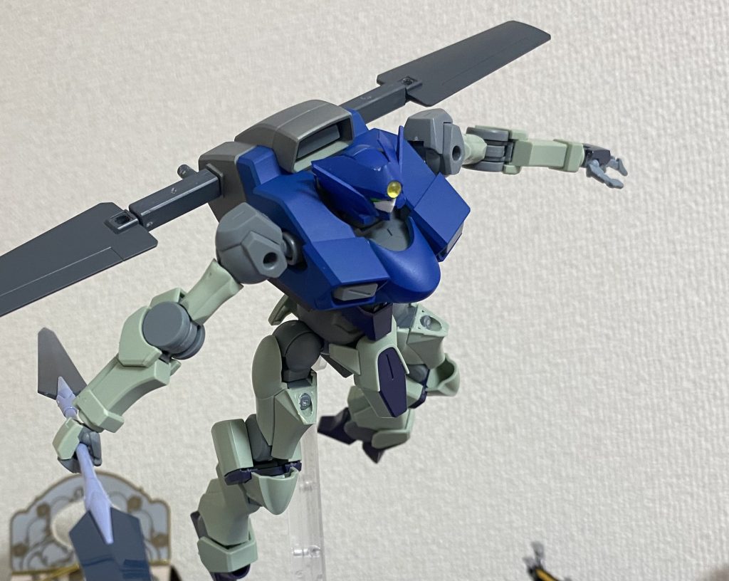 顔だけ作り込んで一部塗装してしばらく満足してました。空を飛べるようにしたい。