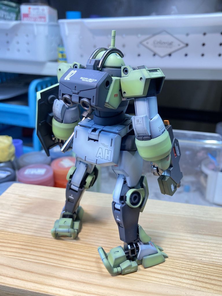 武器に至るまで、合わせ目が目立たない様に配慮された素晴らしいキットでした。