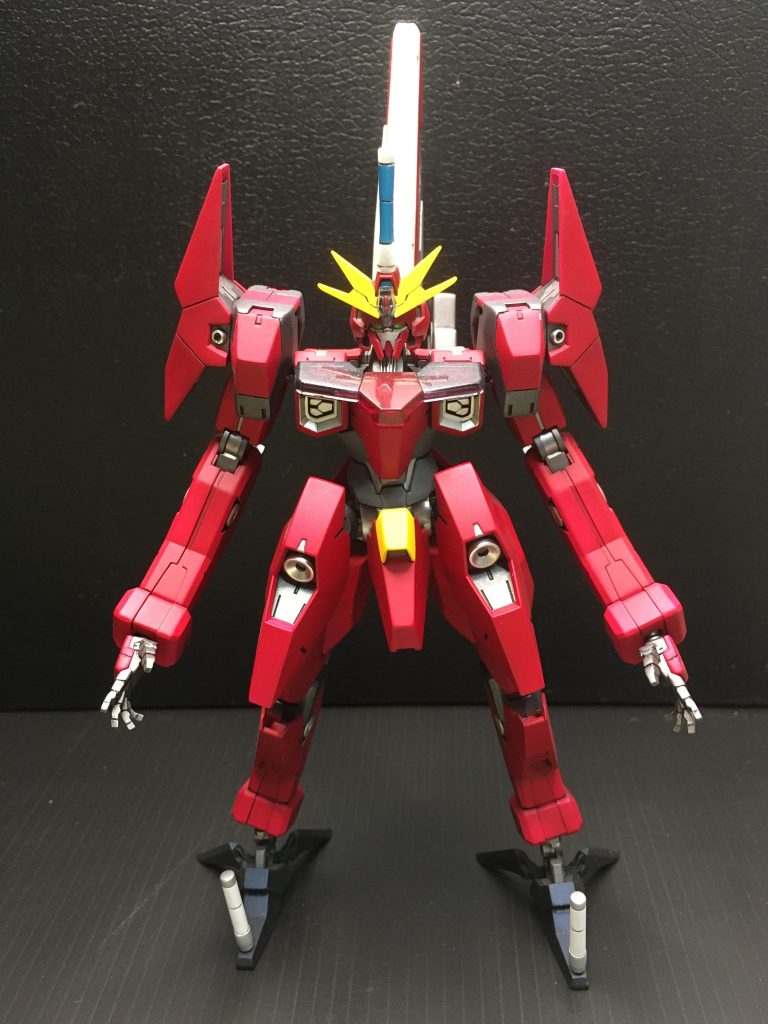 イージスに寄せる為だけにキットをもう一つ買って来て、両脚(元は腕ですね…)と1本足りてなかったサーベルの柄だけ拝借しています。残りはどうしましょう(考えてない)。