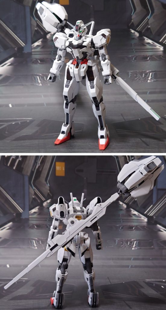 ガンダムキャリバーン(シェルユニット赤発光)の前後ろ。付属シールをリアルタッチマーカー・レッドでなぞることで発光表現を赤色にしましたが、クリアパーツの色が濃いので目立たなくなりました。なお、腰のクリアパーツが外れやすいので、撮影時は取り外した状態で撮影しました。後で巧いこと接着しようと思います。