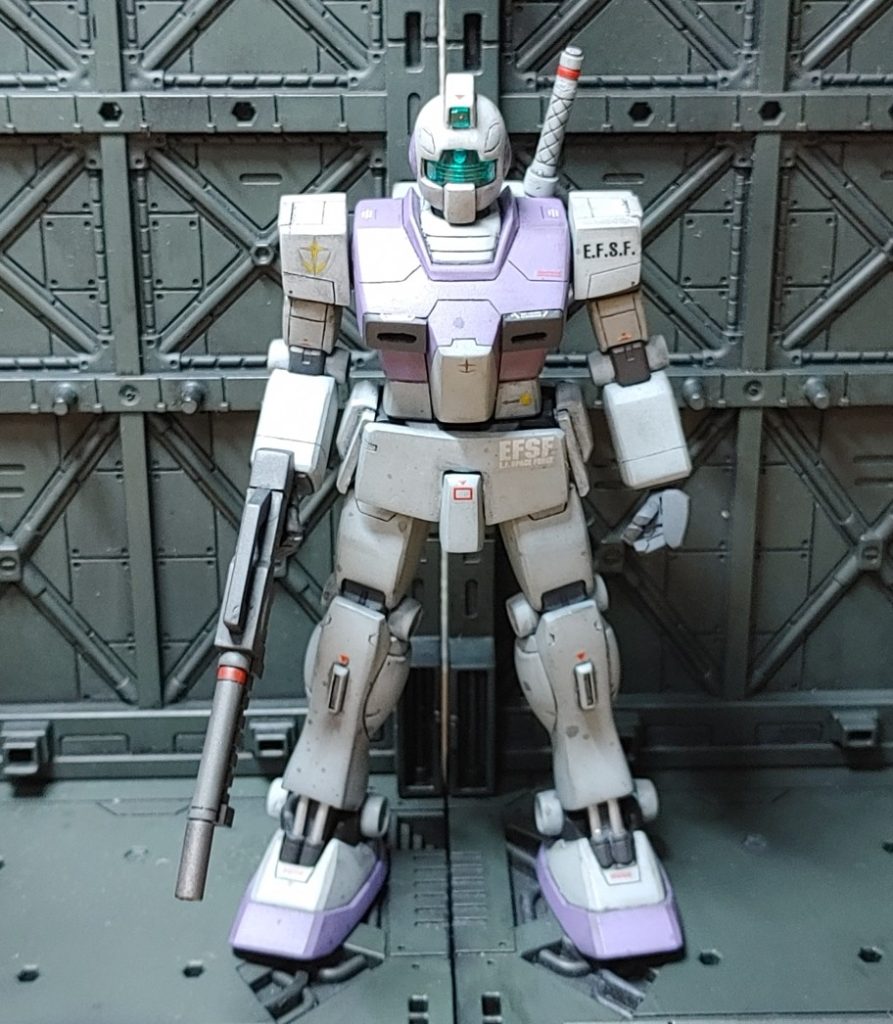 ビームガンをスクラッチする腕がないのでグレイズのライフルを短くして作製。