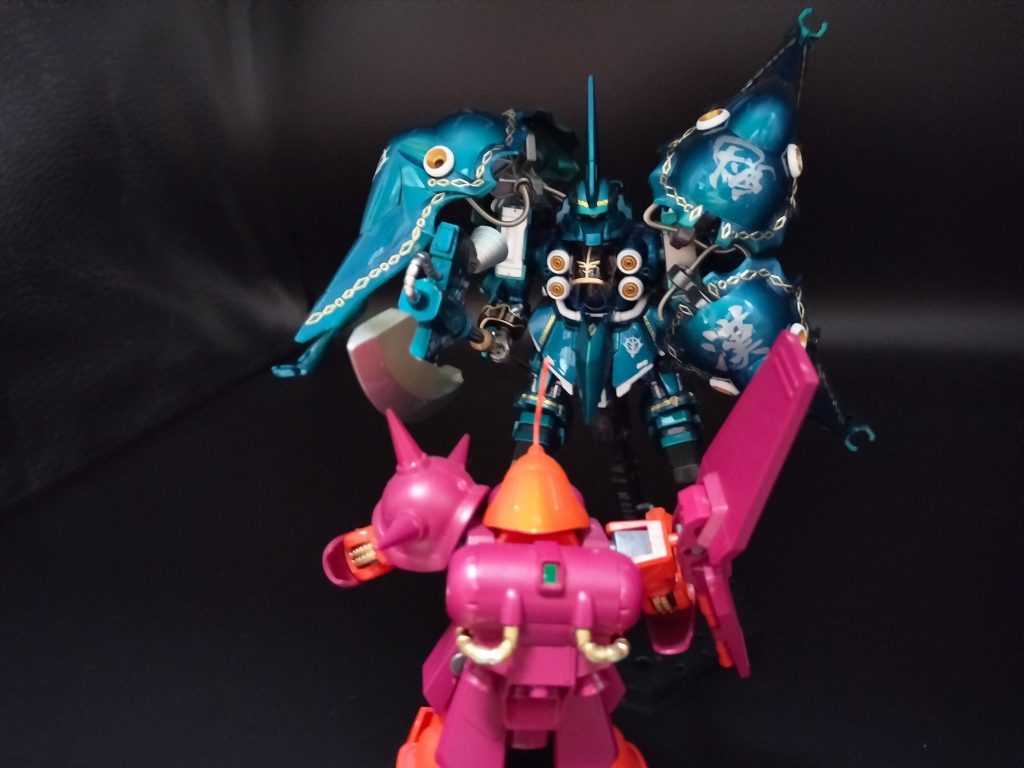 マラサイさんに襲い掛かるミネバ様ミネバ様近衛隊「ミネバ様お待ち下さい！」「敵はすべて殲滅よ！！！」