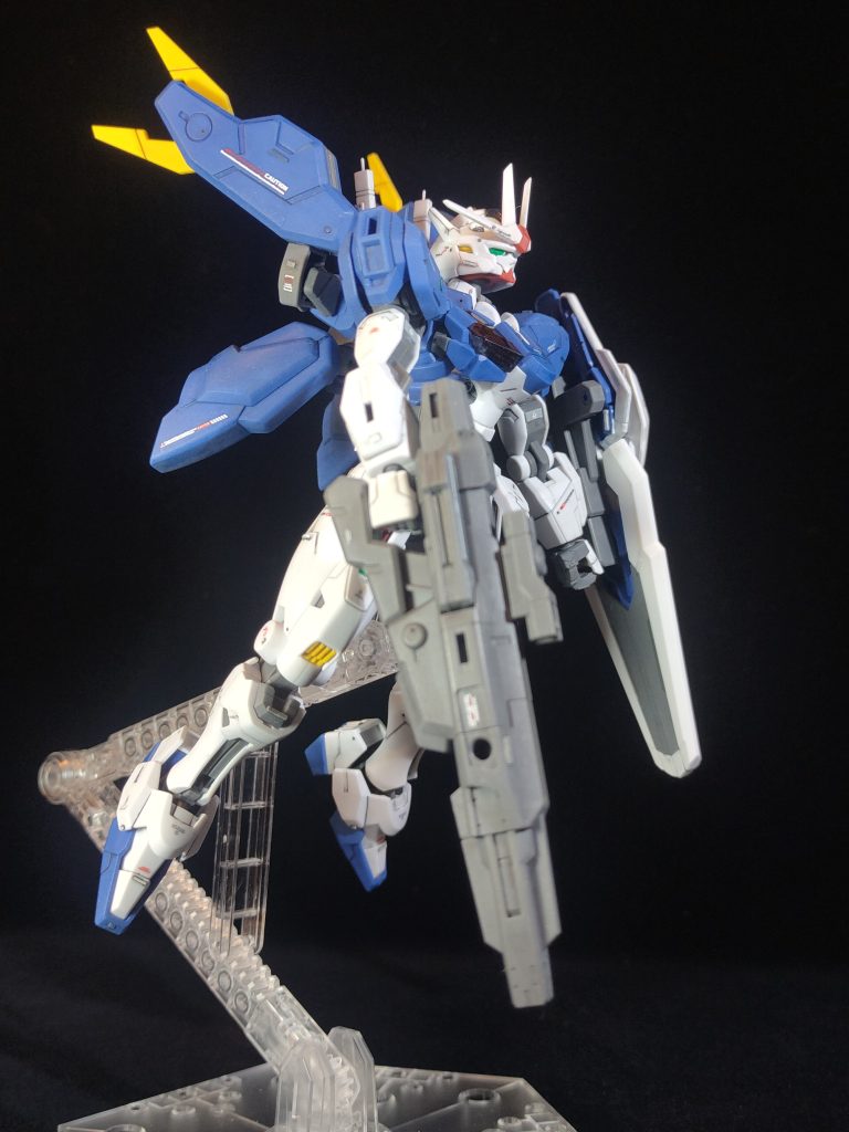 簡単フィニッシュですが、ランナープラ板やメタルパーツを使ったディテールアップにピンバイスでリベット表現など