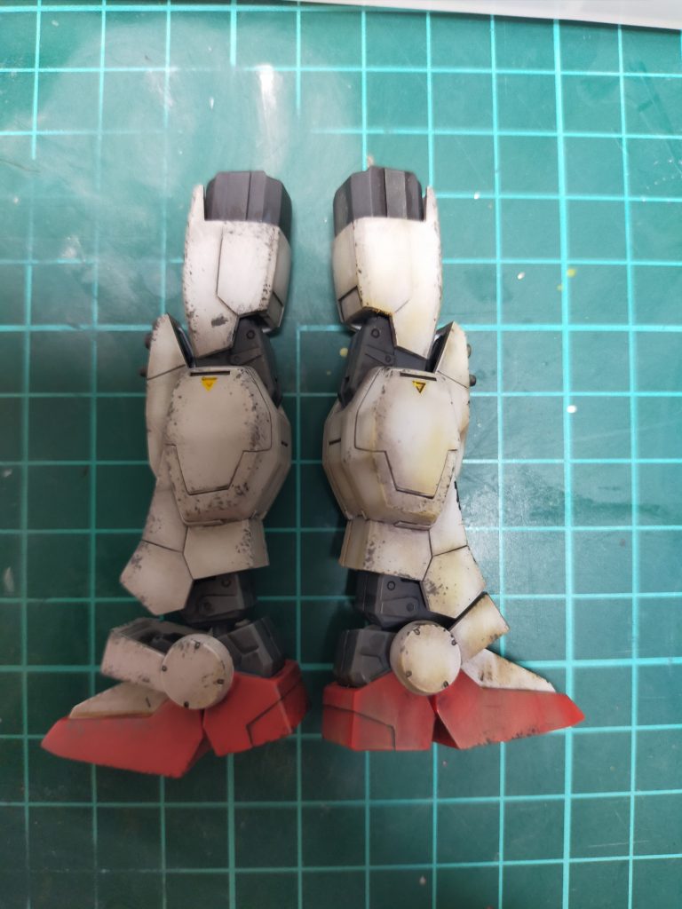 ウェザリングマスターを使用する前と使用した後です。この作業が結構楽しかったです。