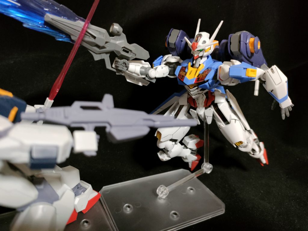 前回の作品のエアリアルに襲われて枠外にまで仰け反るmk-Ⅱ