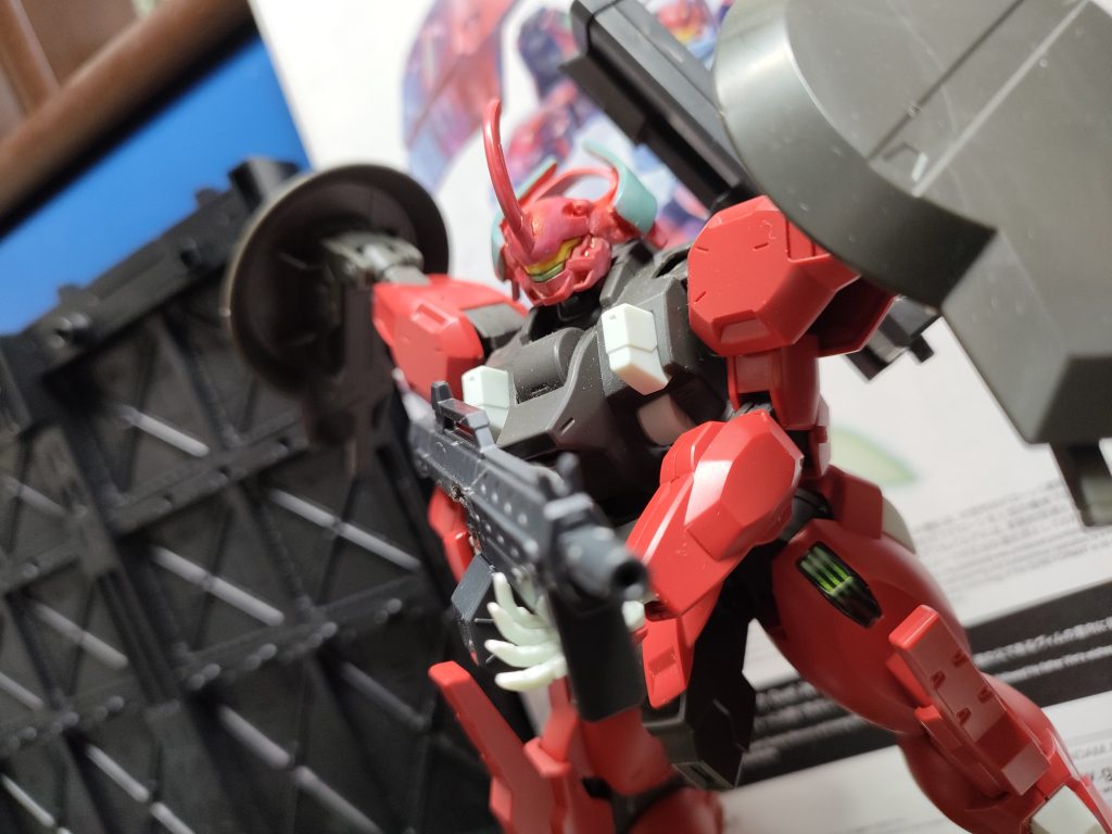 流石に軽くしたよ　　　グエルくんは中、近距離が得意そうだから動きやすくしたほうがいいね。しかも似合う