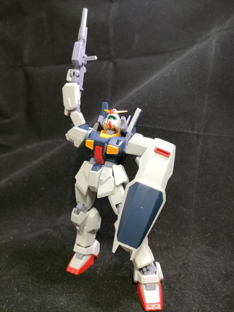 1stのラストシュートを真似するmk-Ⅱ。けっこう上向きにも首が回ります。安心して下さい、腕はちゃんとついてますよ。