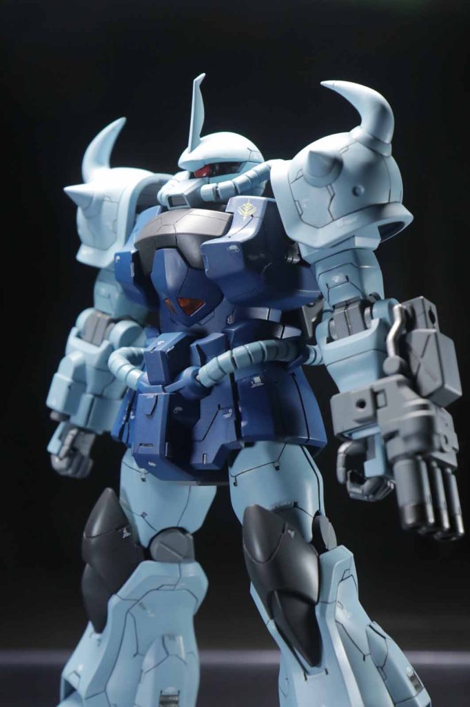 古いMGなのもあってディテールが寂しかったのでスジボリをメインでディテールアップしてみました！ジオン系久しぶりだからいつもと違う感じに....したかったですが、いつもと変わらないです(笑)