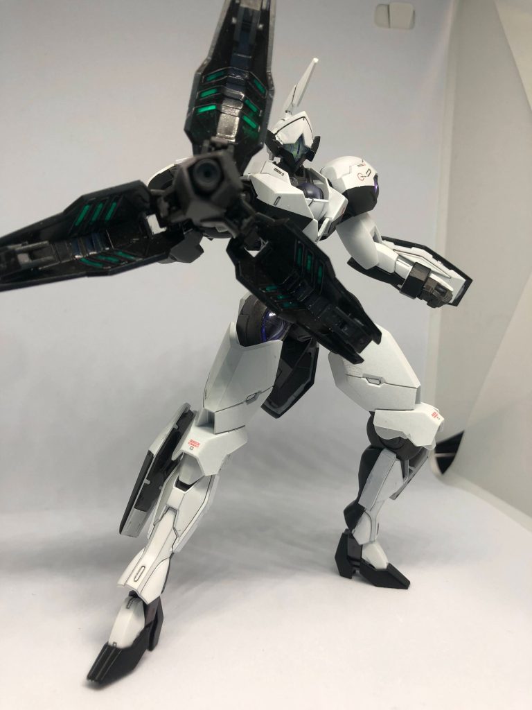 そこの違法MS、止まりなさーい！さもないと無力化しまーす！