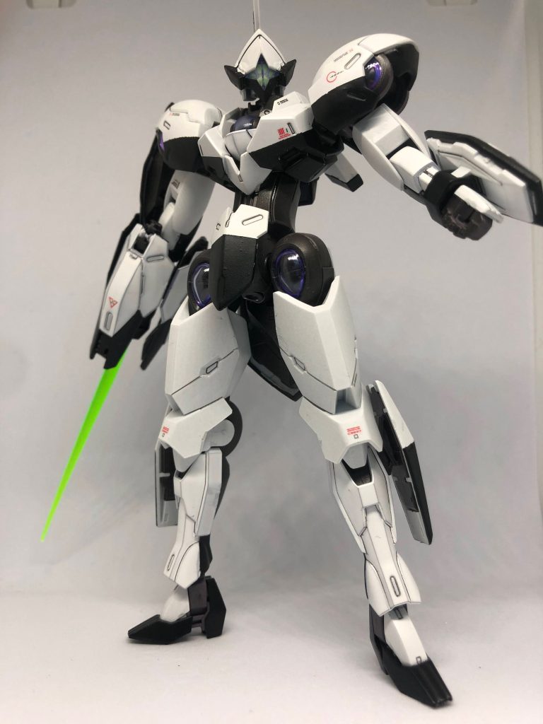 デカール控えめ。ちょっと自立難しい。そういえば顔も開いたtype0っぽく見えなくもない。