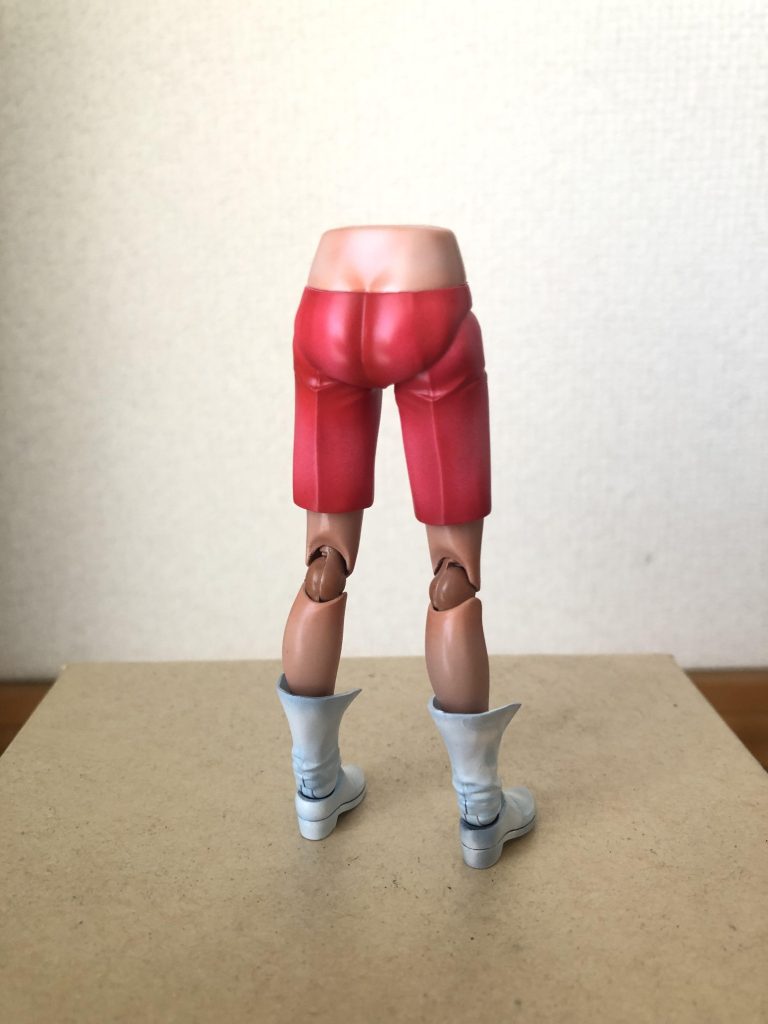 肌や服、髪のグラデーション塗装も初挑戦しました膝裏はちょっと暗くなりすぎましたね