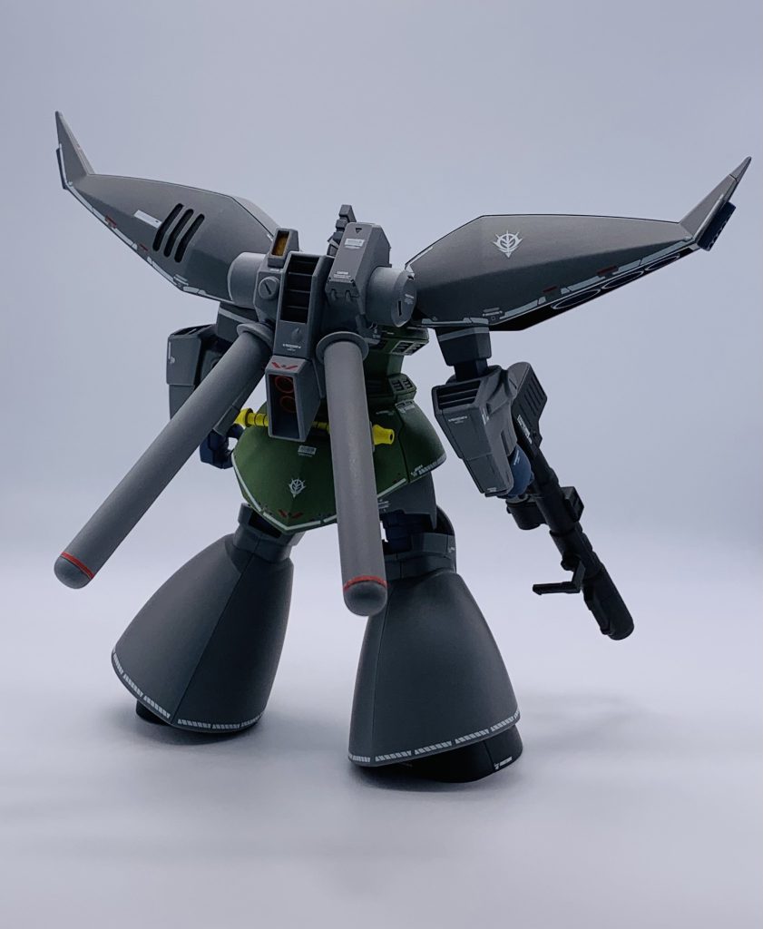 バックショットです小話ですが、背中のミサイル塗りましたがカバーで隠れました笑腰のビームナギナタなんかアクセントになりましたね