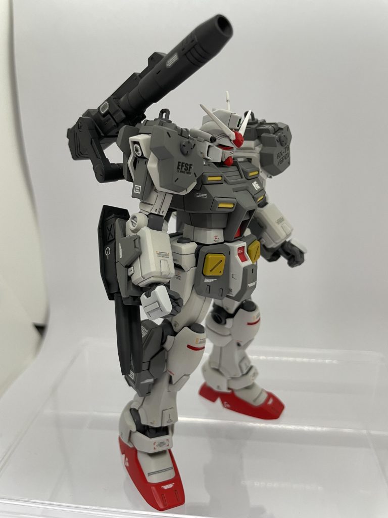 キャノンはビルダーズパーツ、他の部分に30mmのオプションパーツとEz-SRのパーツを使いました。