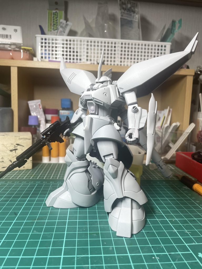 サフ萌え~。最後の最後で足スカートの延長と鼻の延長を行いました。