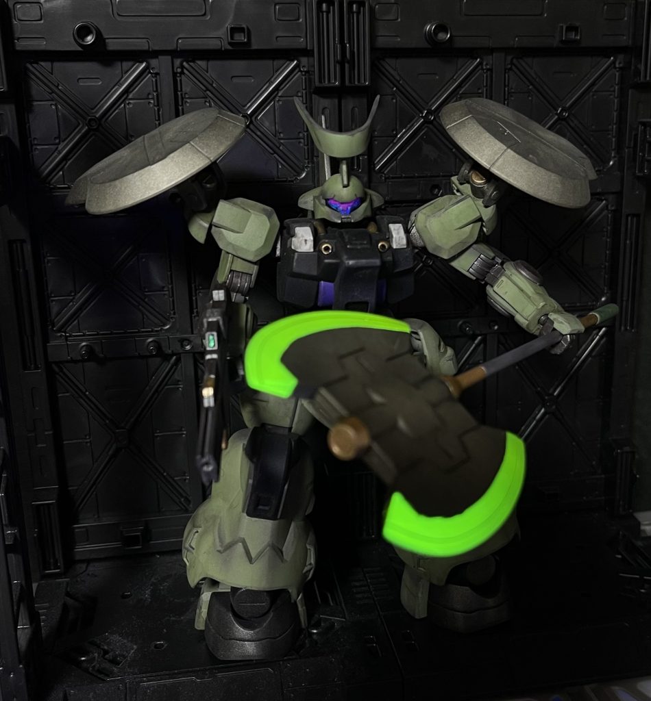 蛍光塗料でギンギンに光ります！