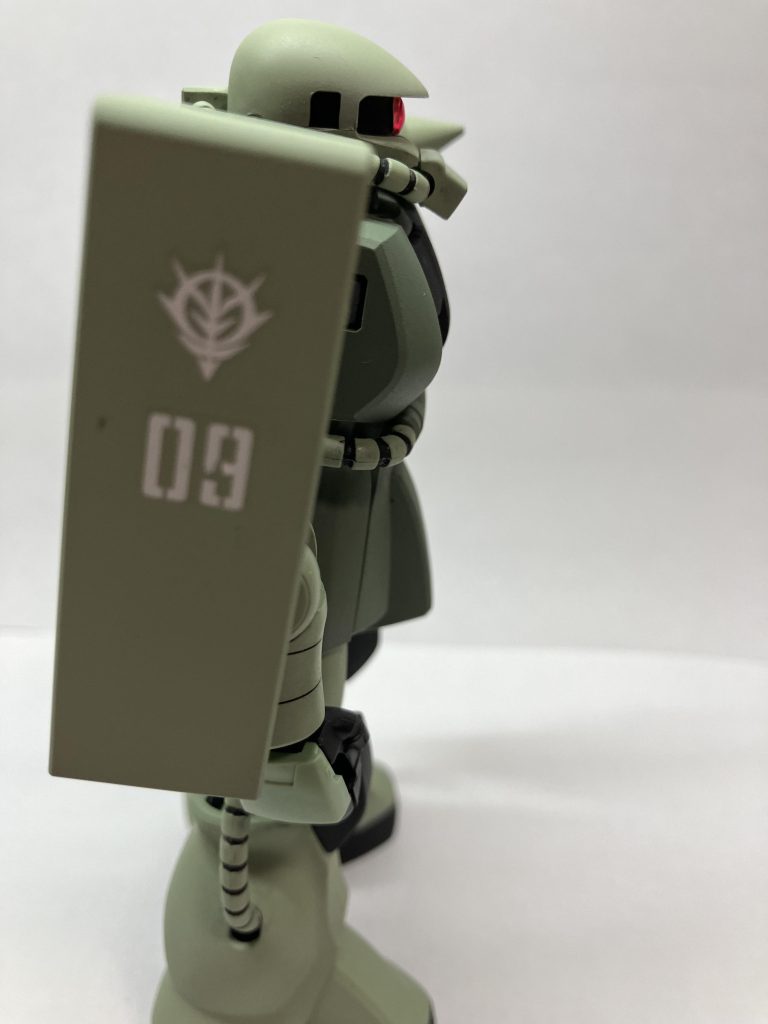 肩アーマーのデカールが少し破れてしまっていますw