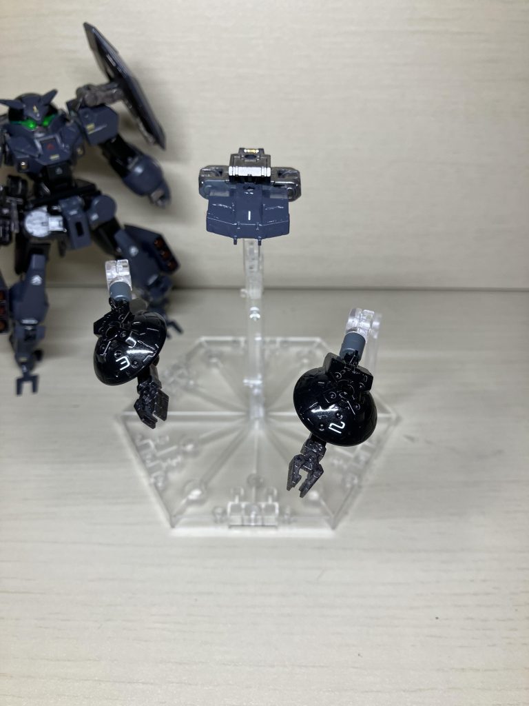 外すことも可能でちょっとした作業ができるといった感じ