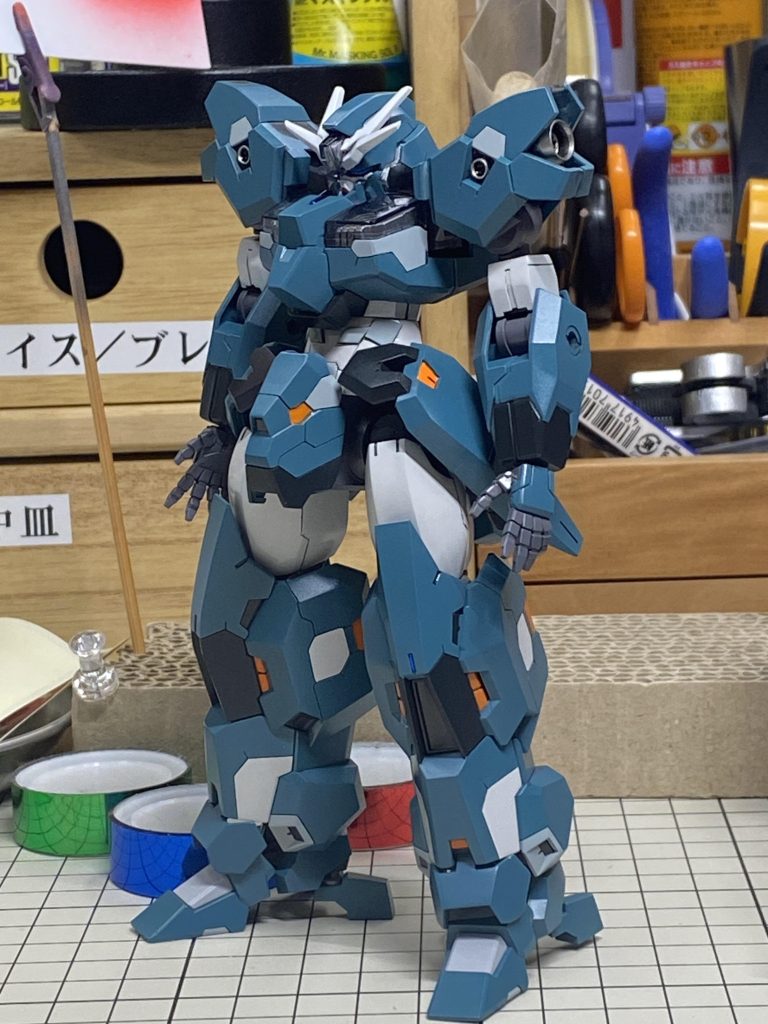 デカール前のプレーンな状態。