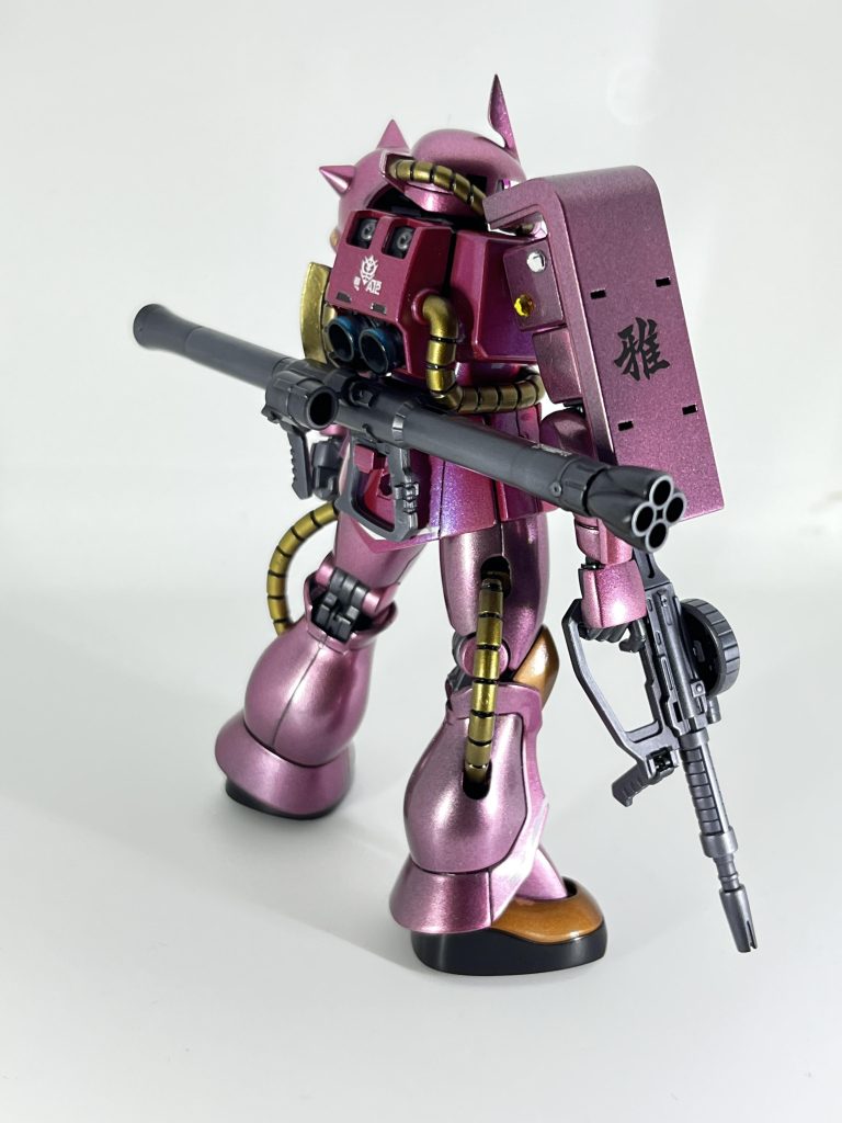 バックショット。スラスターだけは青で。