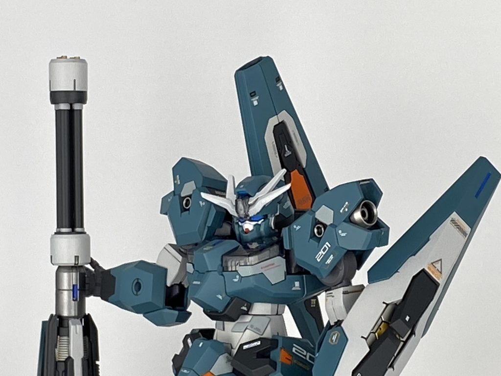 ガトリングの大型化とシールドを追加