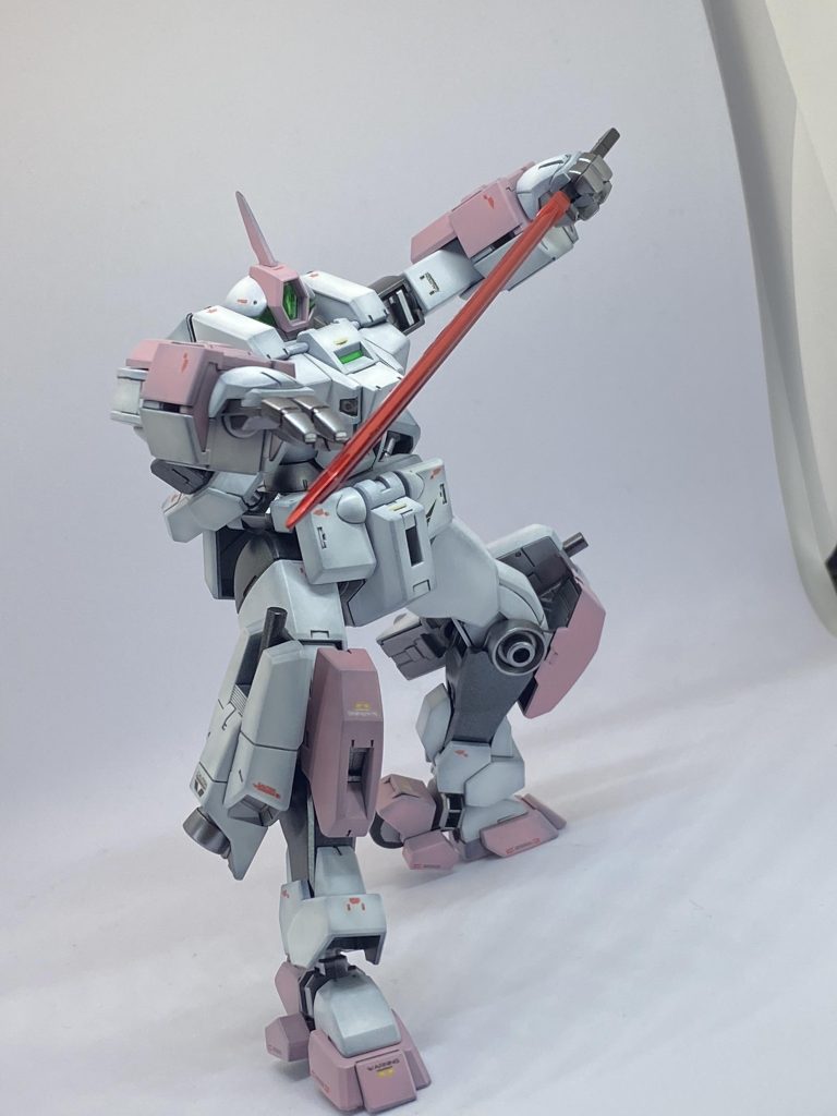 メイスが折れたら太刀も使用します