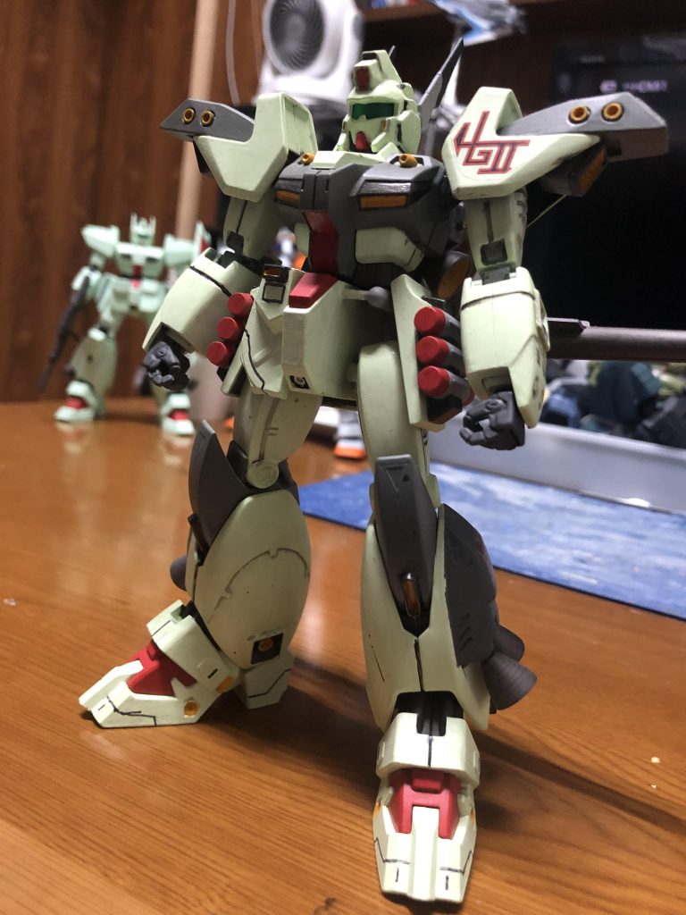 RGM-111 バーディガンです。これはちょっと恥ずかしい10年以上前に作成した物でフロントアーマーはどっか行きました。ヘビーガン風に筆塗りしてます。