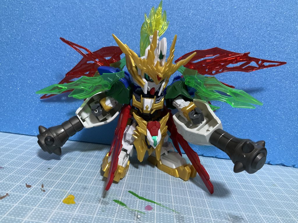 足と手に持ってる武器はSDガンダム三国伝BBWの孫策サイサリスの物を使いました。かつてめちゃくちゃ必死に集めた前三国伝シリーズを今の創傑伝に使いたかった…受け継がれる遺志な…！