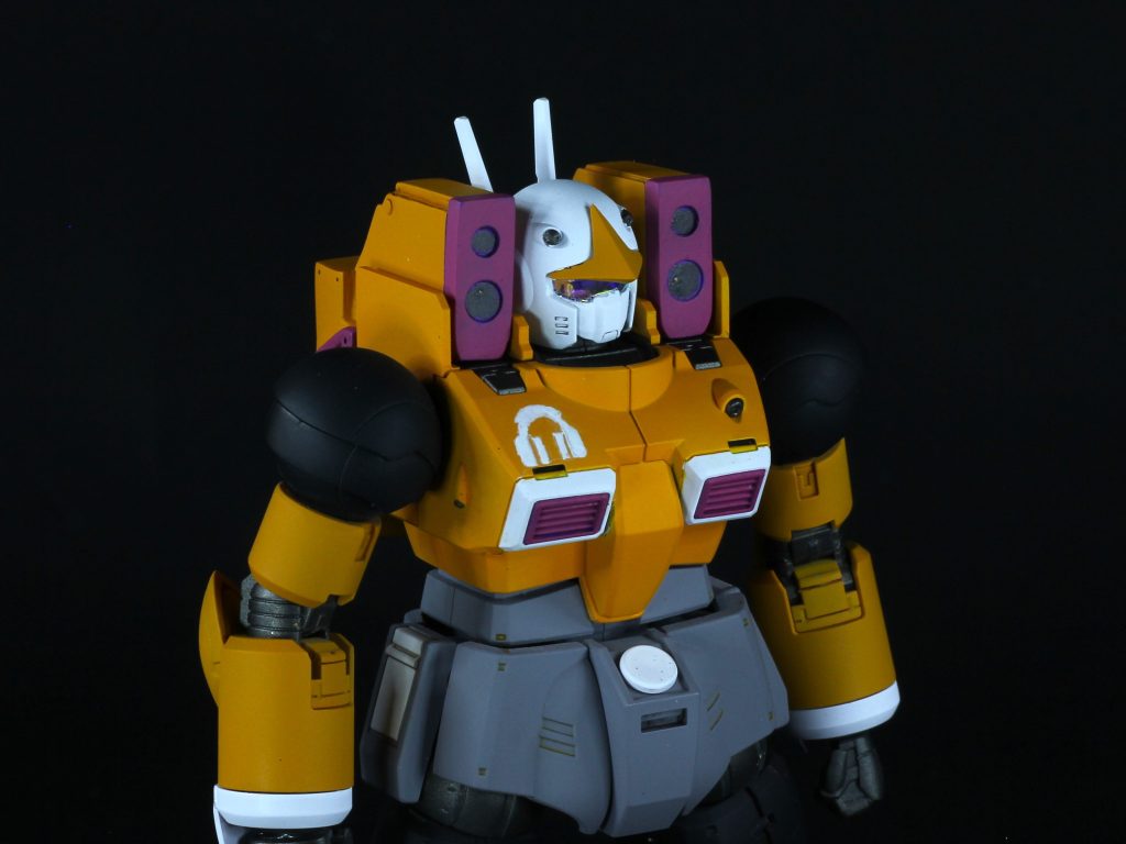 額の形状変更は星をイメージしました。カラーリングは、かのんのイメージカラーとLiella!のイメージカラーを中心に配色。Liella!の紫はガイアのブリリアントピンクをベースに、紫を混ぜるとそれっぽいのが作れました