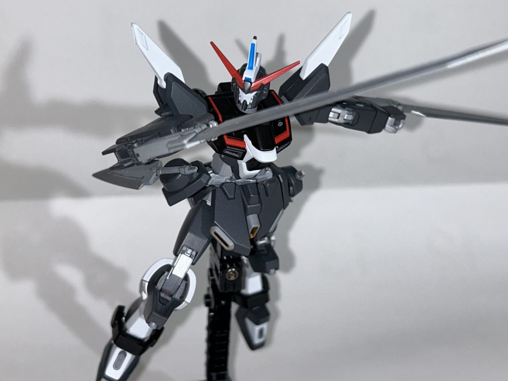 この武器シュピーゲルみたいでかっこいいですが、勿体無くて使うべきかずっと迷ってました。