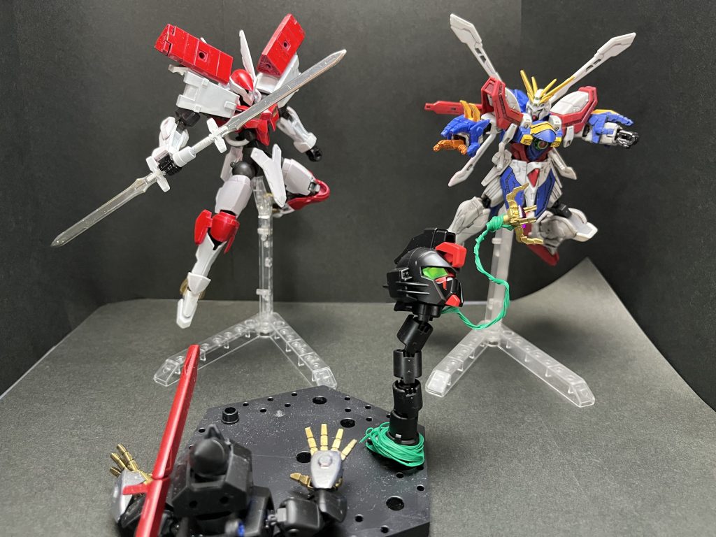 〜合流〜グエル『ここか!ドモン、ブレード無事か⁉︎ドモン『こちらは問題ない!だが気をつけろ!ブレード『デビルガンダム及び周辺機と交戦中、今そちらにも一機向かってる!グエル『報告にあった黒いエアリアルか⁉︎