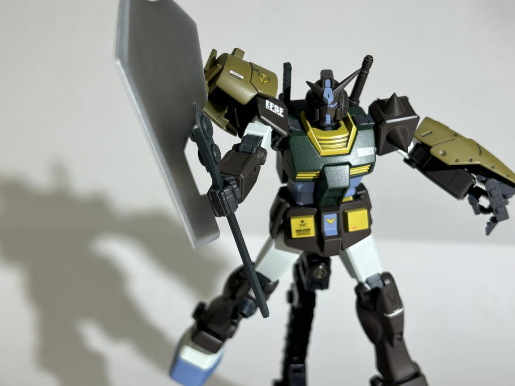 アックスはプラ板で製作。こうした事も子供の頃は出来なかったので、試行錯誤しながらチャレンジ中です。