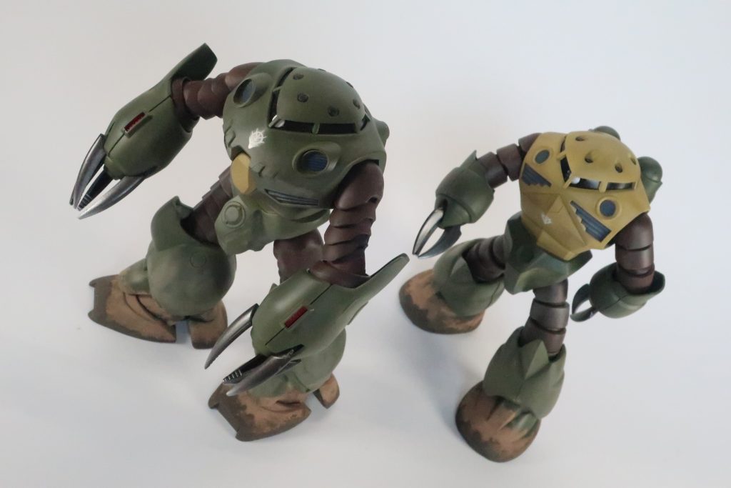 僚機のズゴックＥと行軍中…