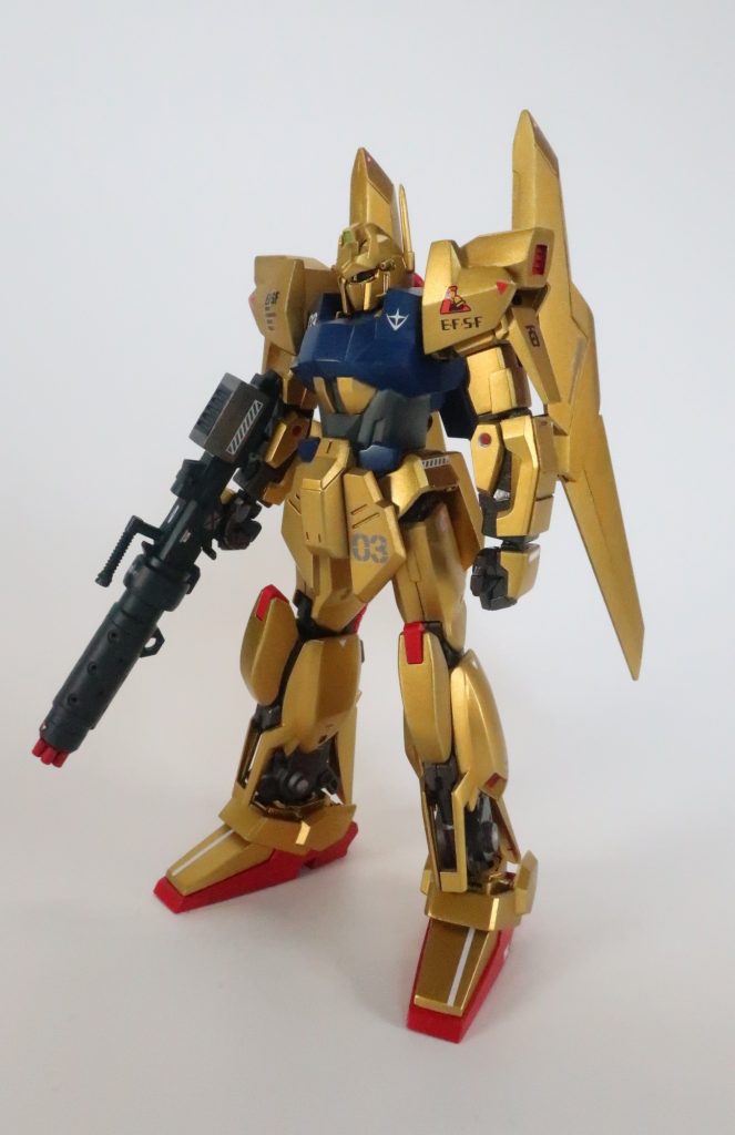 百式なのでもちろん機体色はゴールドです。ガイアノーツのスターブライトゴールドで塗装しました。